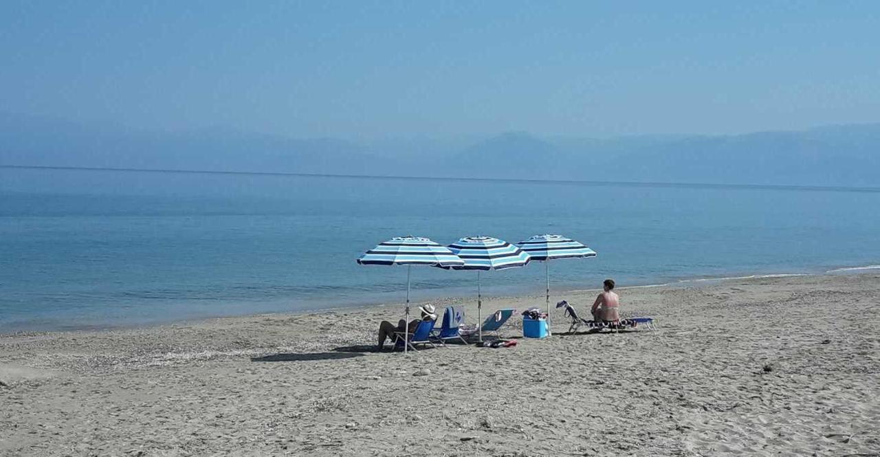 Elli Beach Apartments And Studios Almiros Beach Exterior foto